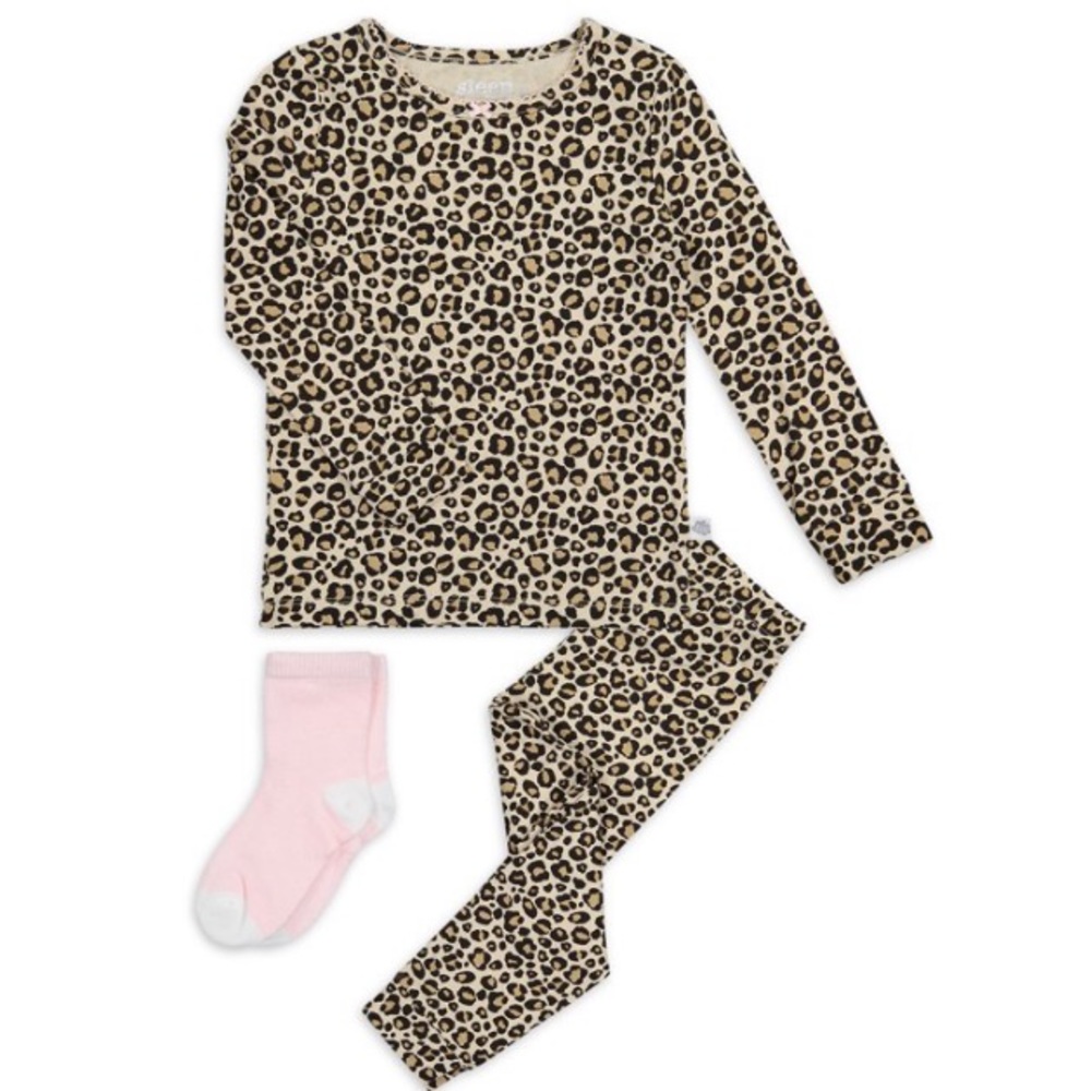 🐆 Sleep On It Baby Girl Leopard Pajama Set with Socks – Size 18M – NWT